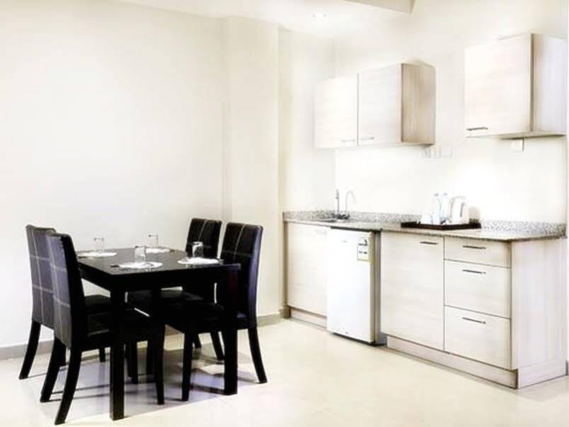 Lily Hotel Suite Hofuf מראה חיצוני תמונה